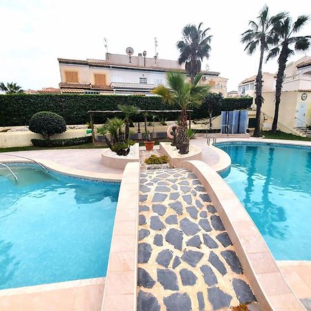 Villa Lenia Torrevieja Eksteriør billede